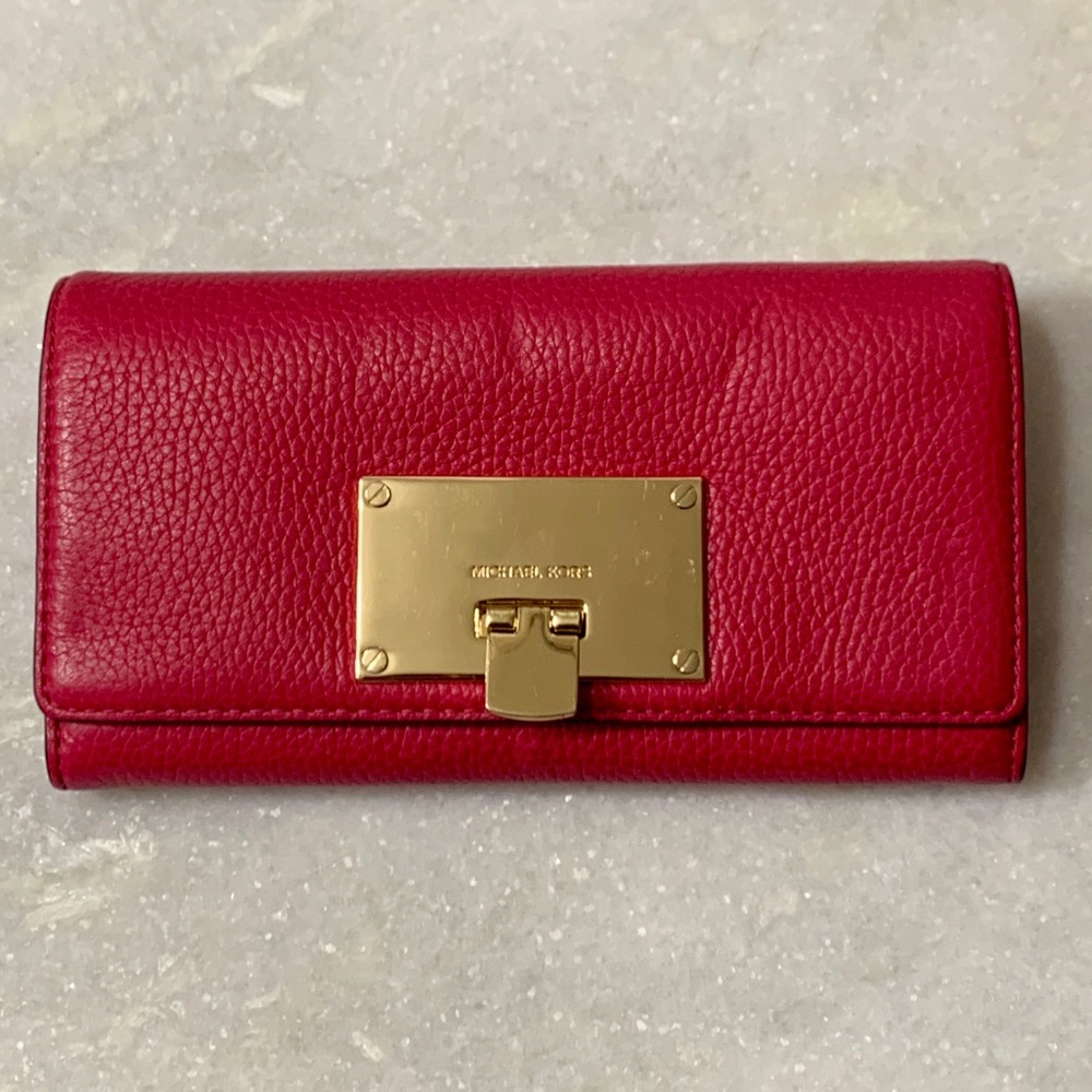 Michael Kors Pink Wallet